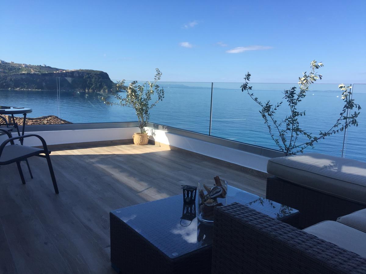 First House Apartment Himare Exterior photo